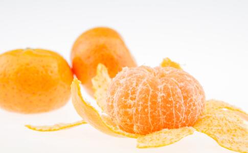 吃橘子不吐籽 哪些水果籽不能吃 哪些水果籽可以吃