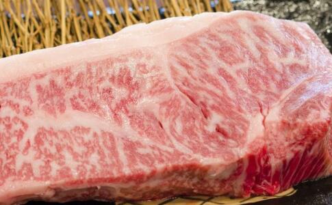 不同部位的牛肉热量 减肥适合吃牛肉吗 牛肉哪个部位热量最低