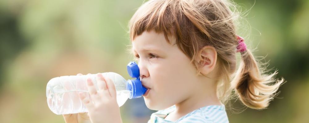 小孩如何提高免疫力 小孩提高免疫力的方法有哪些 小孩多喝水可以提高免疫力吗