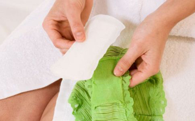 女人如何使用卫生巾 卫生巾的使用方法 如何选择卫生巾