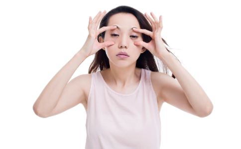 眼皮跳是什么原因 引起眼皮跳的原因 眼皮跳怎么缓解