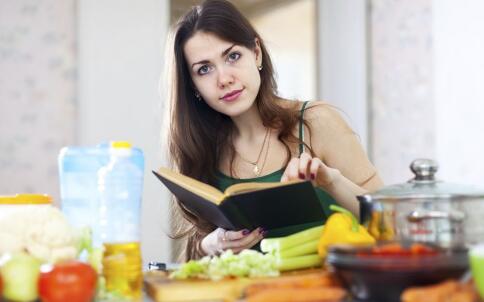 女性秋季怎样养生 女性秋季养生吃哪些好 适合秋季养生吃的食物有哪些