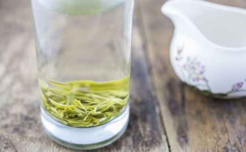 什么时候喝绿茶最好 喝绿茶的最佳季节 冲泡绿茶的最佳水温是多少